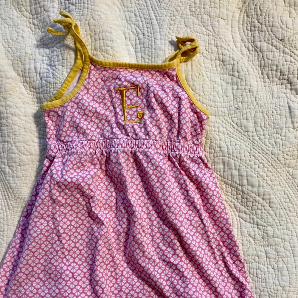 Embroidered sundress. Size 3T. Great condition